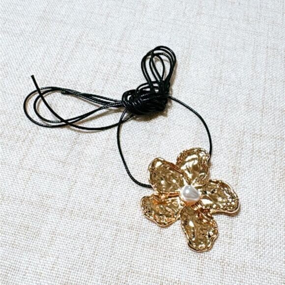 Flower necklace N554 - Picture 2 of 4